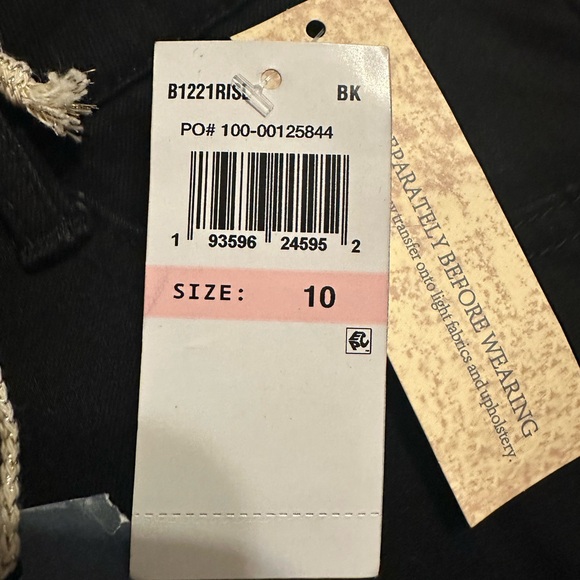 NWT Democracy Ab"solution® Itty Bitty Bootcut Black Jeans size 10 - Picture 13 of 14